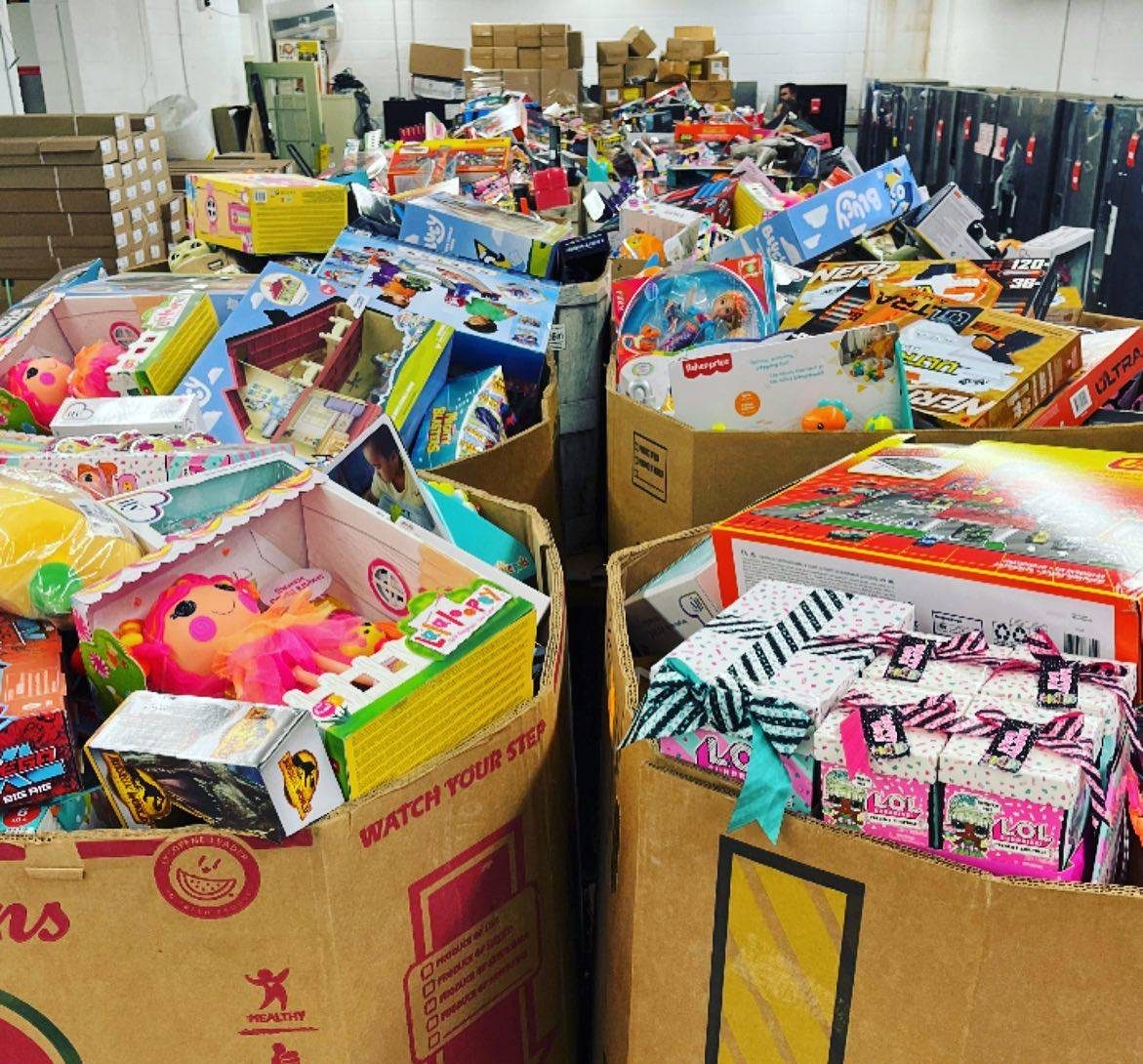 Buy Wholesale Christmas Pallets Liquidation - Bulk Christmas Decorations & Gifts Near Me